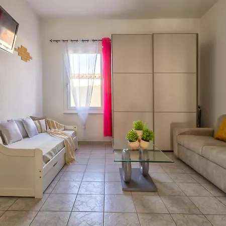 La Delfina By Interhome Appartement Golfo Aranci