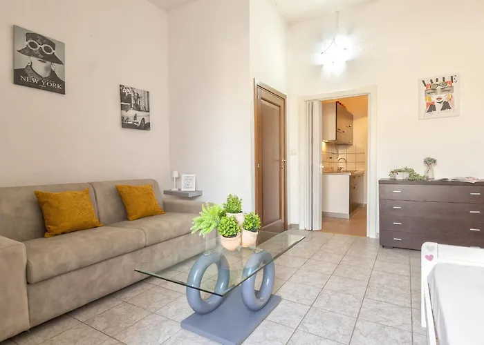 Apartman La Delfina By Interhome